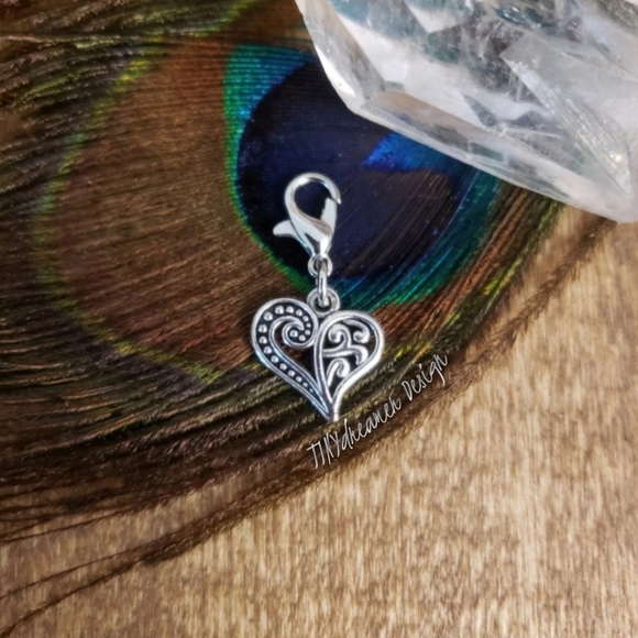 5/$25 Silver Heart Clipon Charm for Bracelet~Zipper Pull~Pet~Cat Collar~Bag Clip - Picture 4 of 8